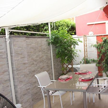 Casa Lucia Private Car Or Motorcycle Park Appartement Lucca Buitenkant foto