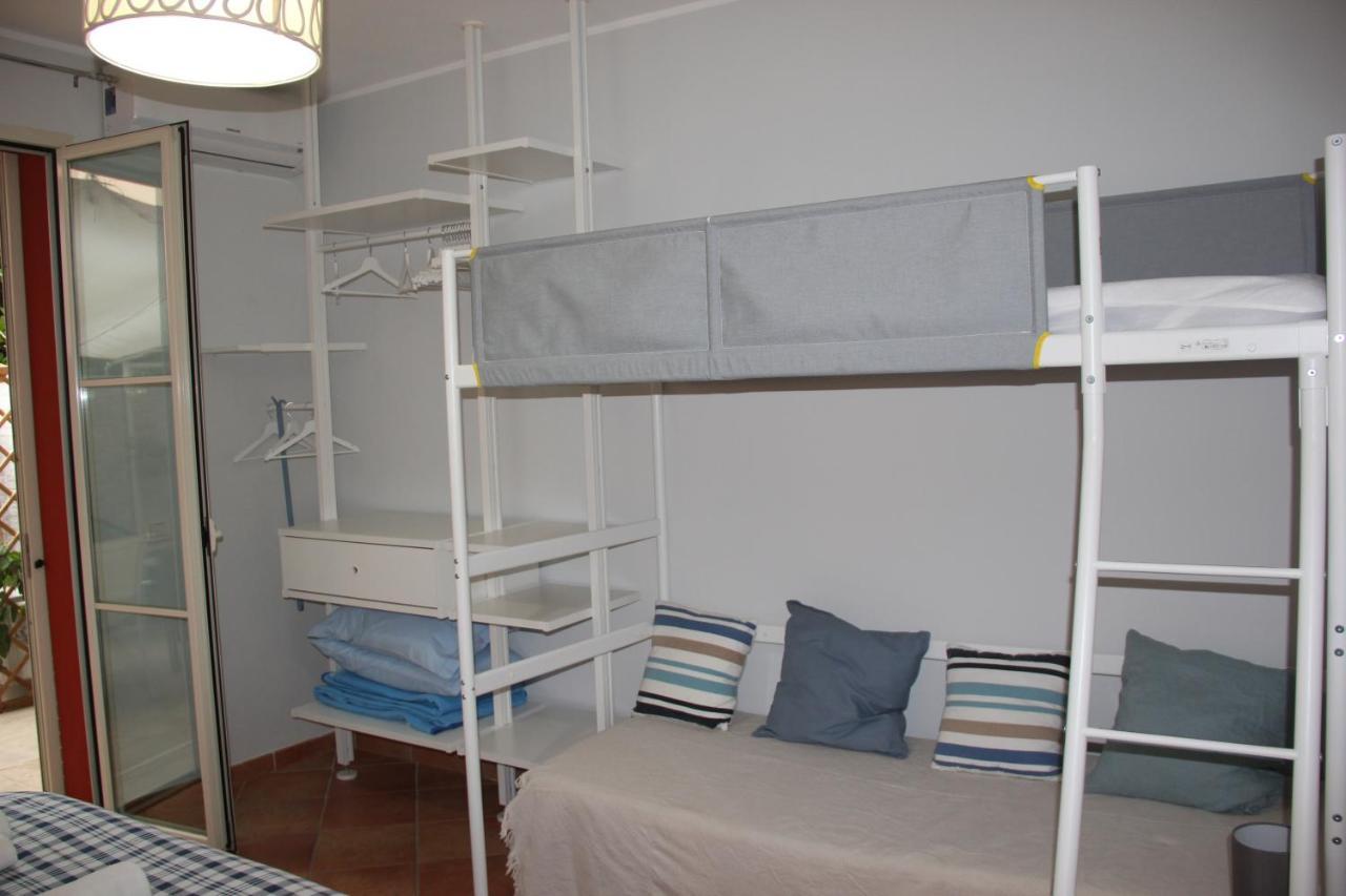 Casa Lucia Private Car Or Motorcycle Park Appartement Lucca Buitenkant foto